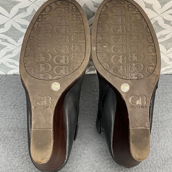 Gianni Bini Black Leather Western Wedge Heel Zip Back Ankle Bootie Women 9.5M - Picture 9 of 10